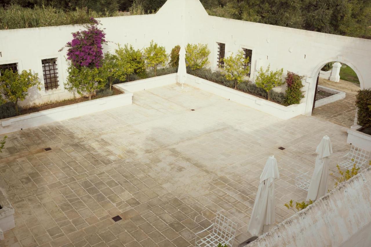 Masseria Le Carrube Ostuni Eksteriør billede