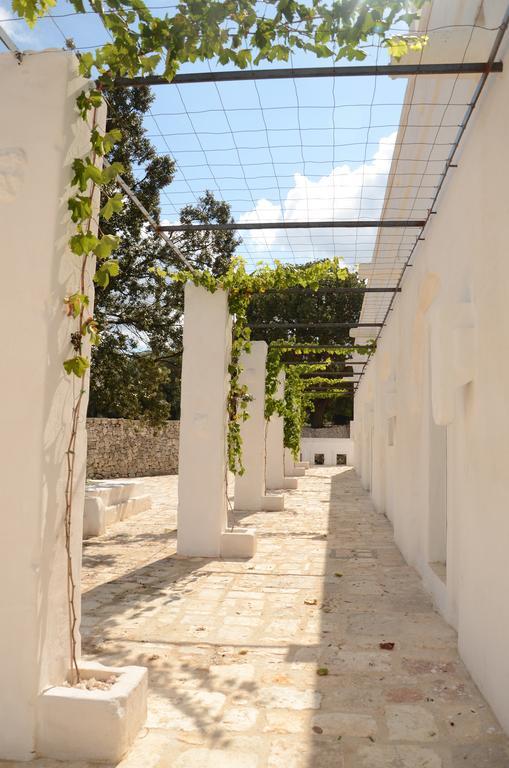 Masseria Le Carrube Ostuni Værelse billede